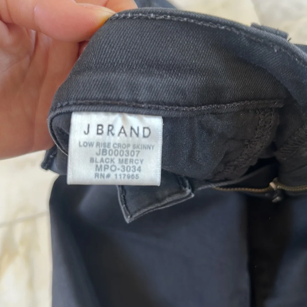 J Brand Black Low Rise Crop Skinny Jeans